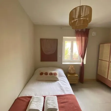 Maison Neuf: Spacious 9-room Retreat With Terrace Holiday home *